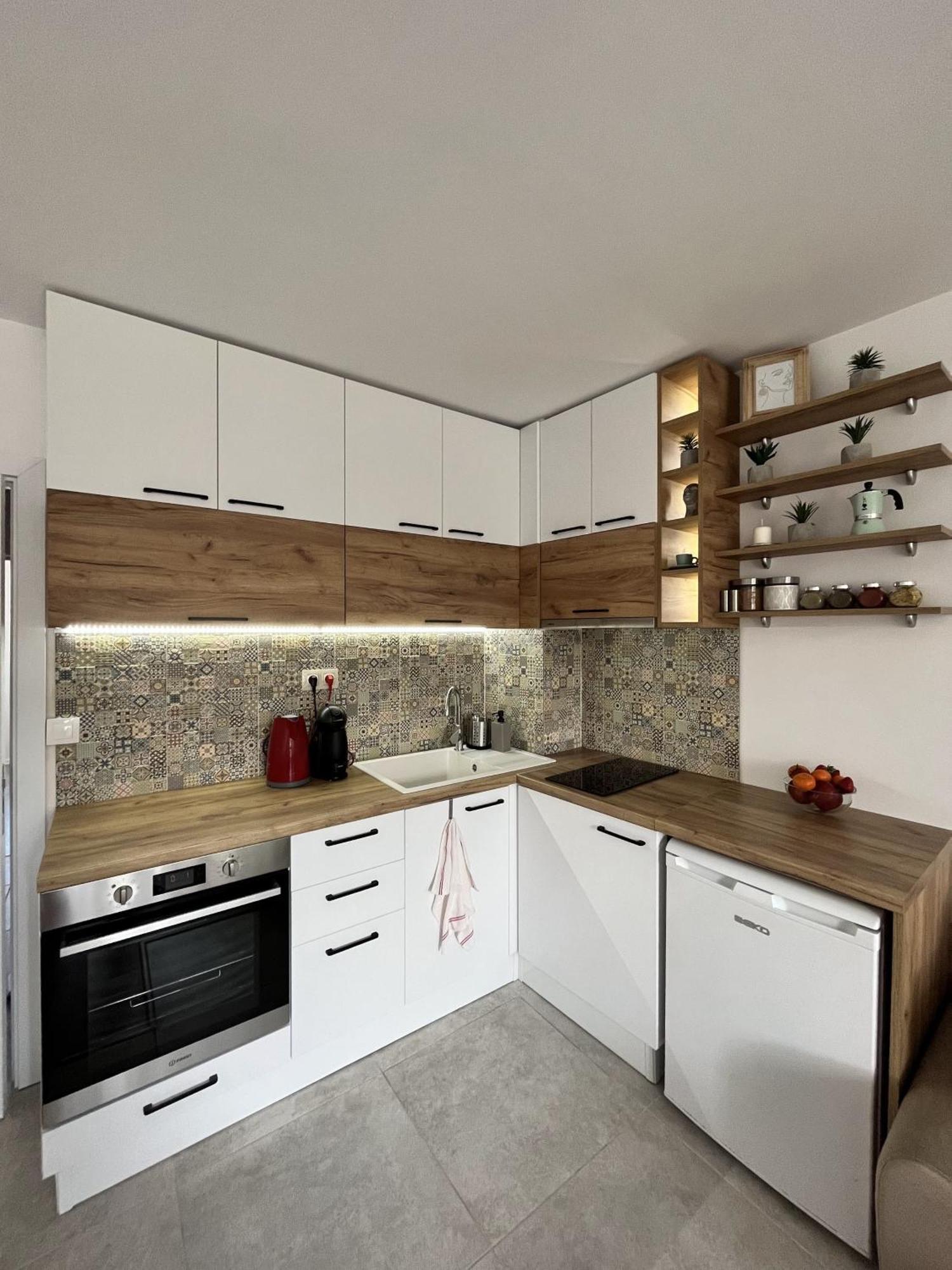 Central Cosy, Fully Renovated 2Bd Near The Cathedral Varna Exterior foto