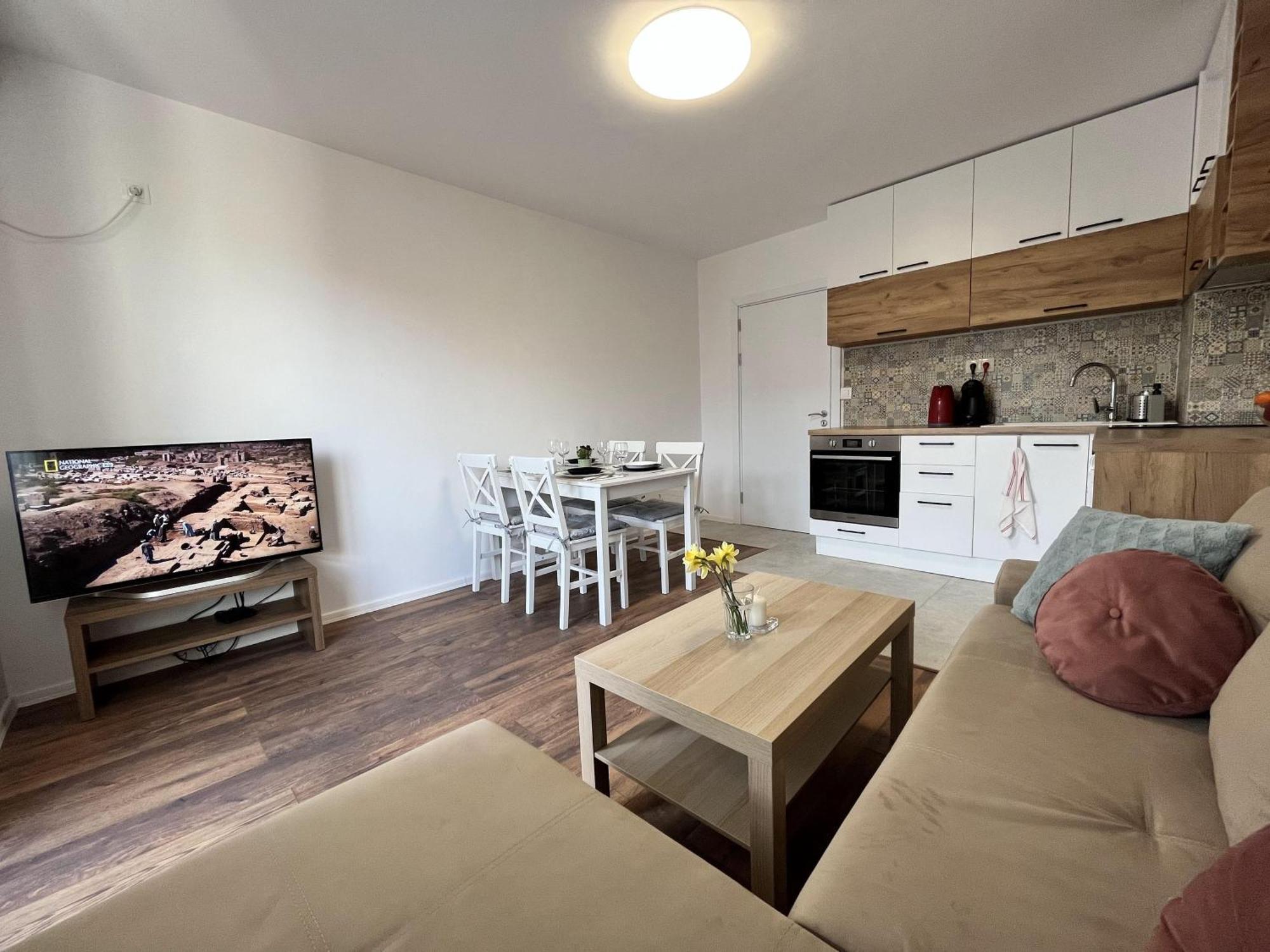 Central Cosy, Fully Renovated 2Bd Near The Cathedral Varna Exterior foto